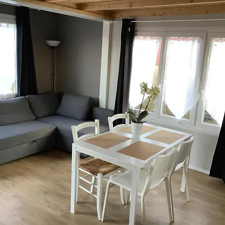 Monika Avec Piscine 3* Yvoir