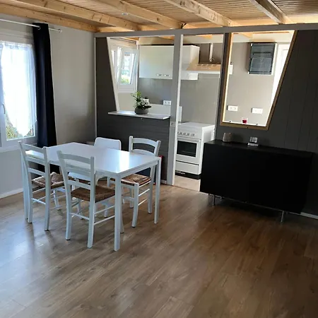 Monika Avec Piscine Yvoir