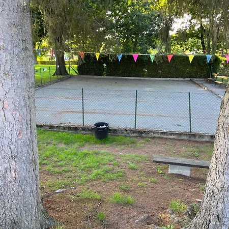 Monika Avec Piscine Penzion Yvoir