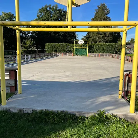 Monika Avec Piscine Yvoir