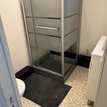 Monika Avec Piscine Penzion Yvoir